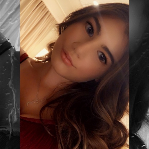 Meet your Posher, Ashley rose - Picture 1 of 1